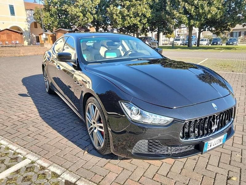 Usata Maserati Ghibli 275 CV (202 kW) 2014 Nero Berlina