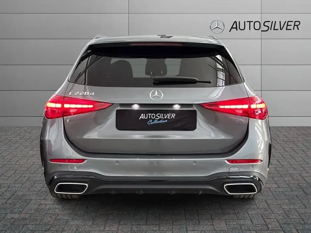 Usata Mercedes 220 Advanced 200 CV (147 kW) 2025 Grigio selenite Station wagon
