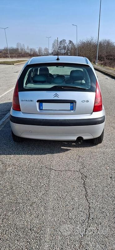 Usata Citroën C3 Elegance 68 CV (50 kW) 2004 Argento Berlina