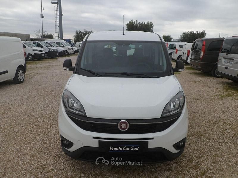 Usata Fiat Doblò 95 CV (69 kW) 2020 Bianco Monovolume