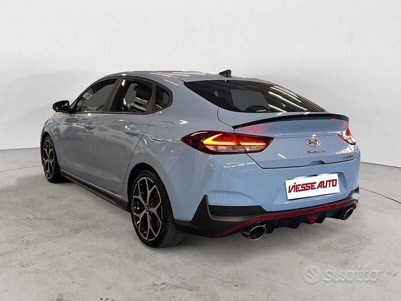 Usata Hyundai i30 N Performance 280 CV (205 kW) 2022 Blu Berlina