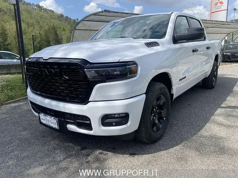 Nuova Dodge Ram 418 CV (307 kW) 2025 Bianco