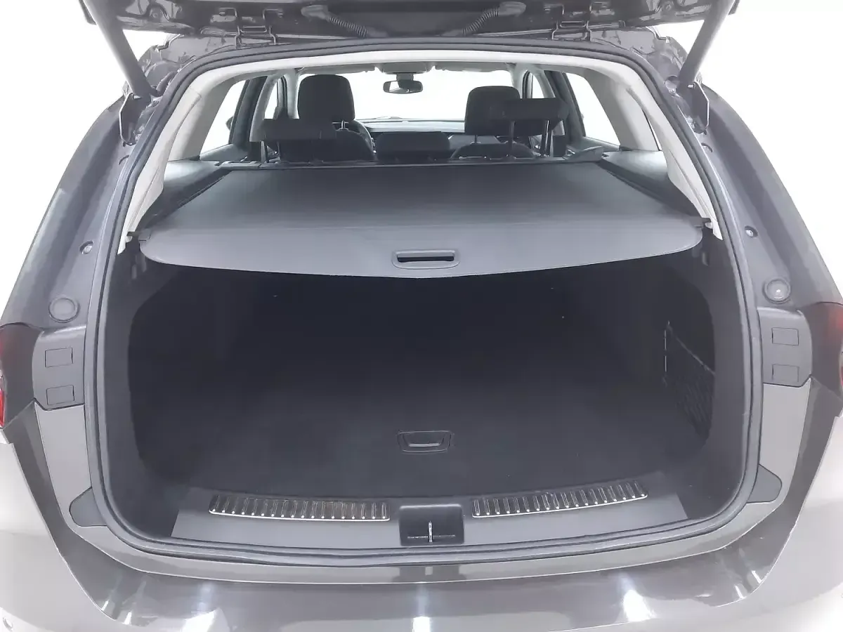 Usata Opel Insignia Business Elegance 174 CV (127 kW) 2021 Marronemarrone Station wagon