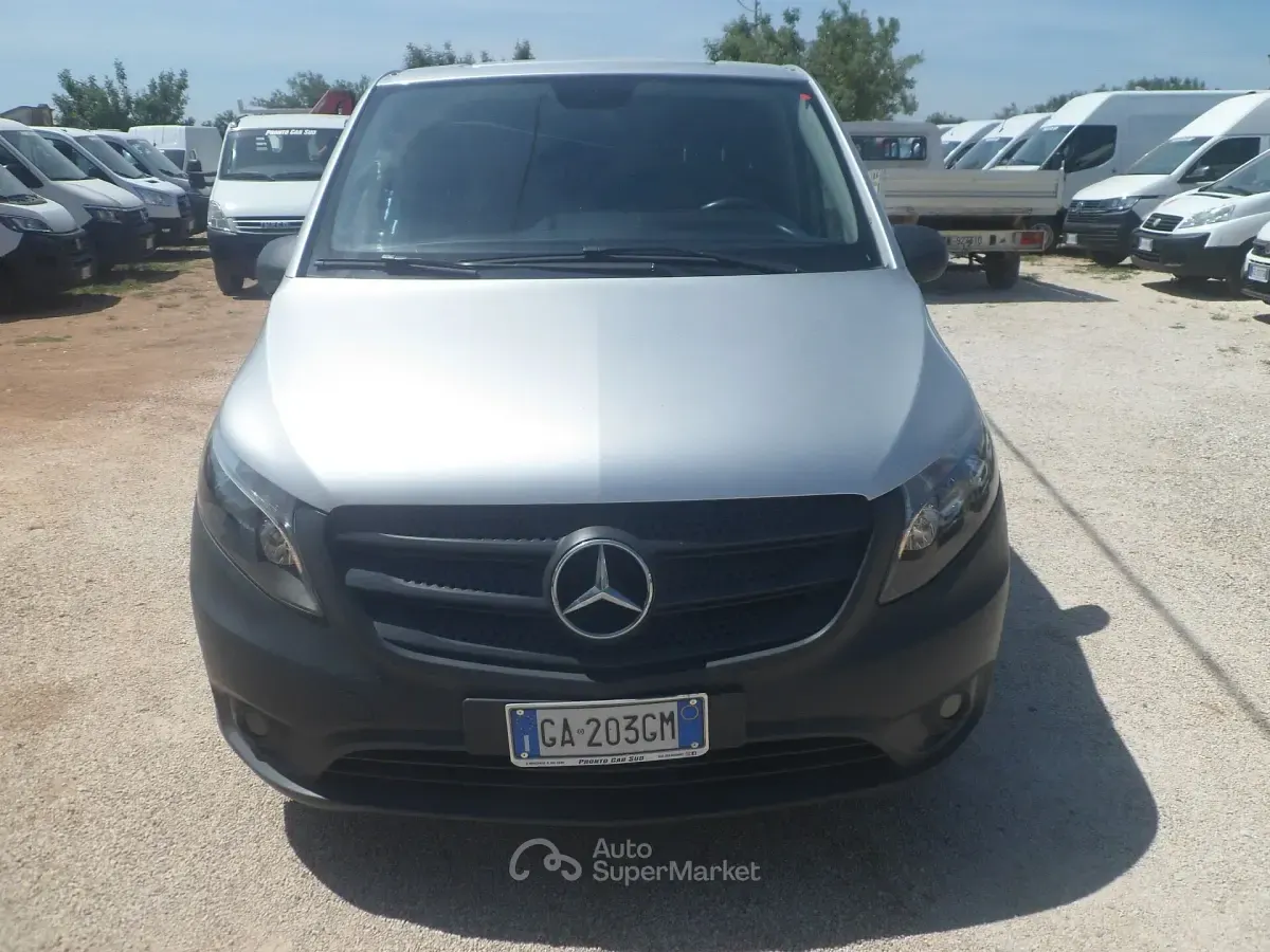 Usata Mercedes Vito 163 CV (119 kW) 2017 Grigio Furgone