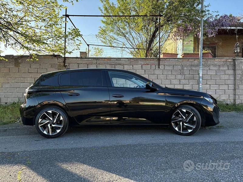 Usata Peugeot 308 131 CV (96 kW) 2022 Nero Berlina
