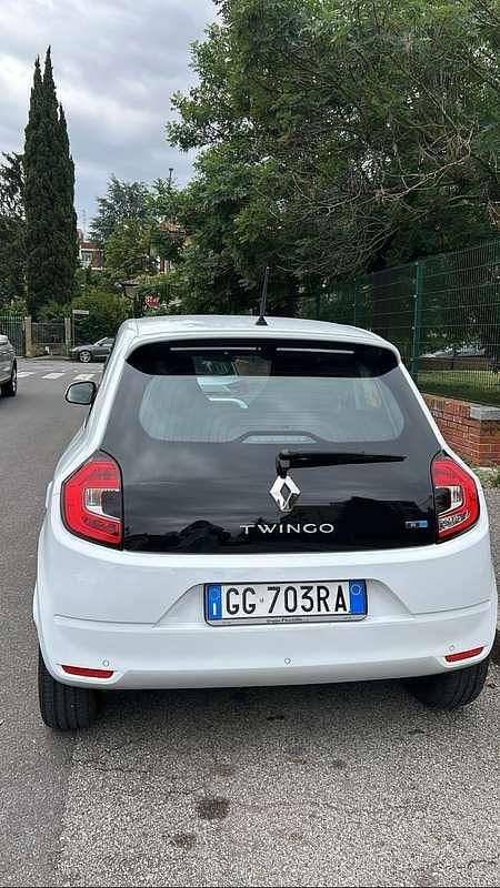 Usata Renault Twingo Zen 30 kW (42 CV) 2021 Utilitaria