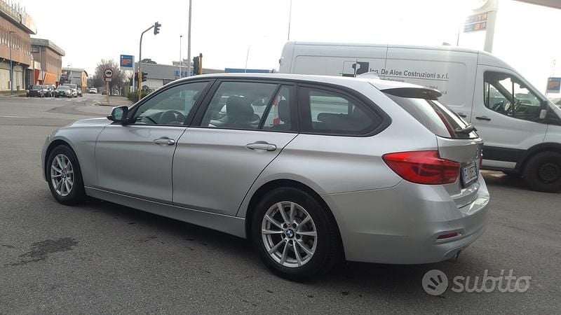 Usata BMW 320 150 CV (110 kW) 2017 Grigio Station wagon