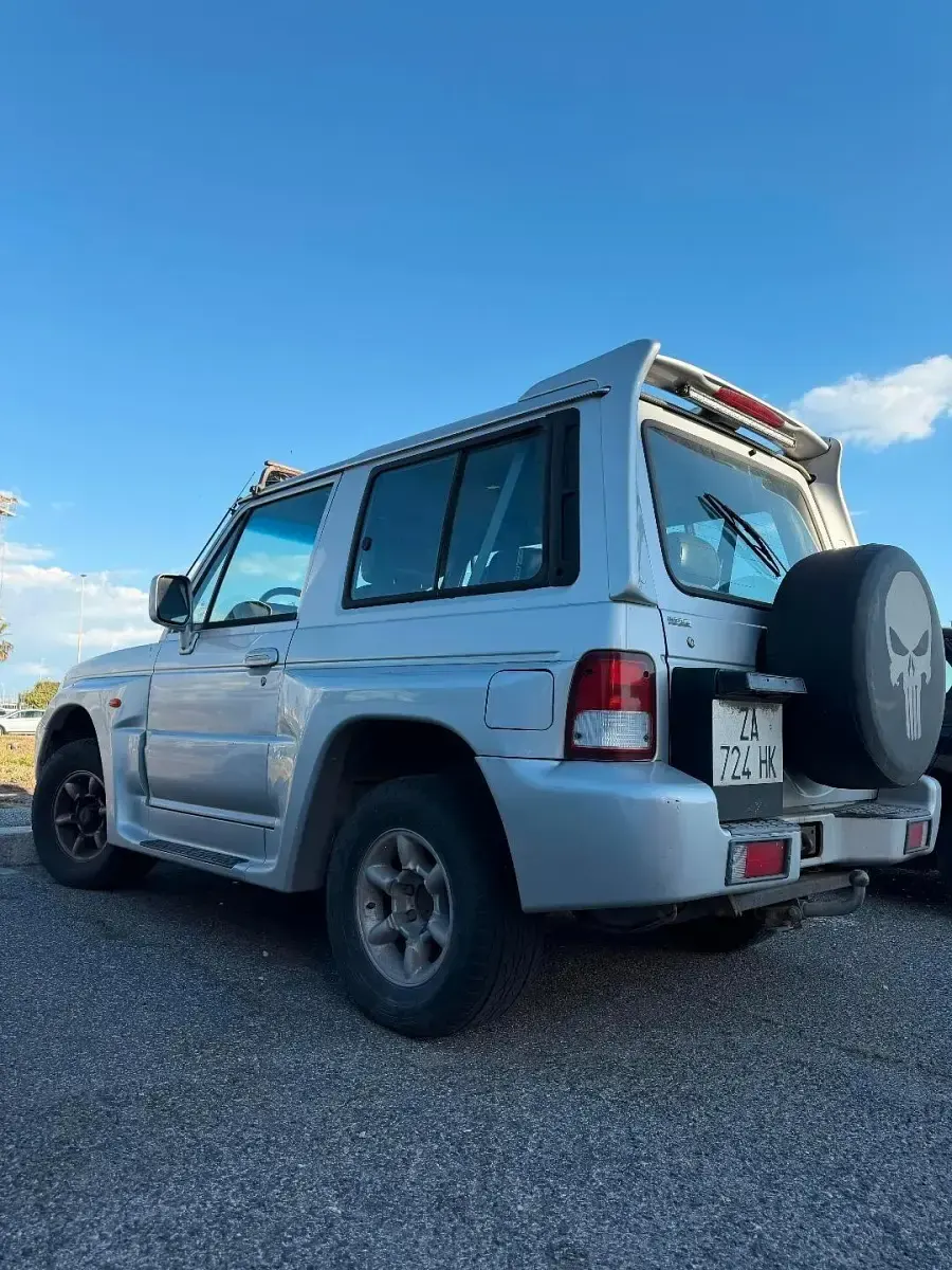 Usata Hyundai Galloper 100 CV (73 kW) 2000 Grigio SUV