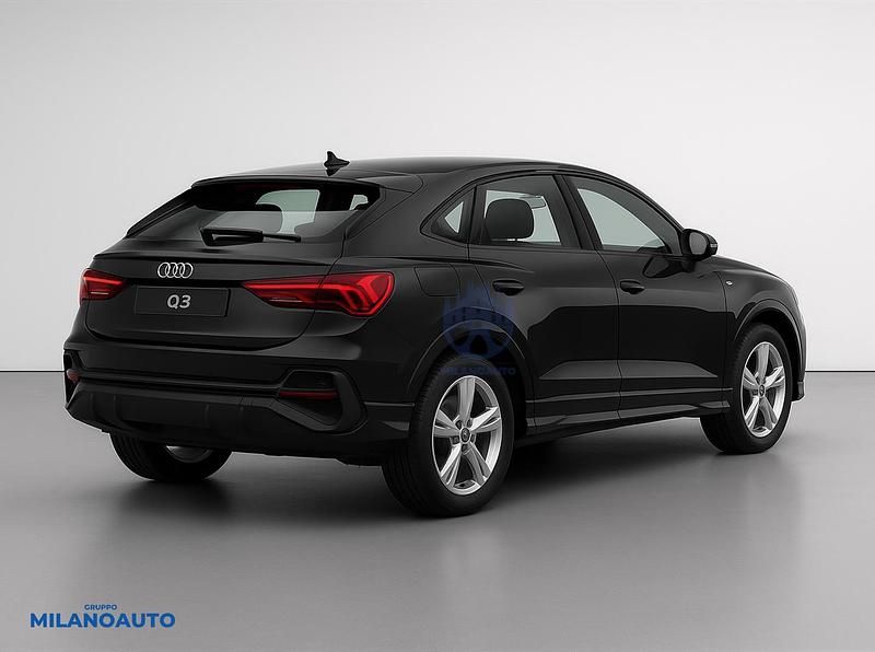 Usata Audi Q3 Sportback S-Line 150 CV (110 kW) 2023 Nero SUV