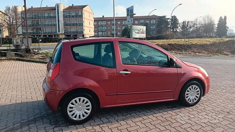 Usata Citroën C2 60 CV (44 kW) 2008 Rosso Utilitaria