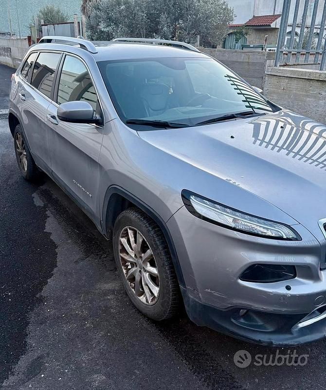 Usata Jeep Cherokee 200 CV (147 kW) 2016 Grigio SUV