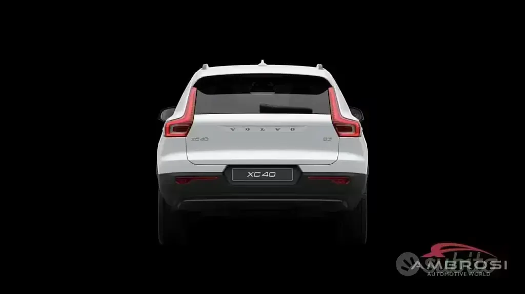 Nuova Volvo XC40 Plus 163 CV (119 kW) 2026 Cristal white pearl SUV