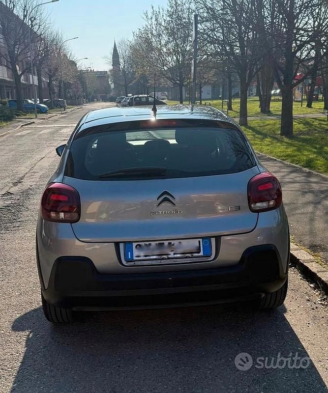 Usata Citroën C3 PureTech 83 CV (61 kW) 2022 Grigio Utilitaria