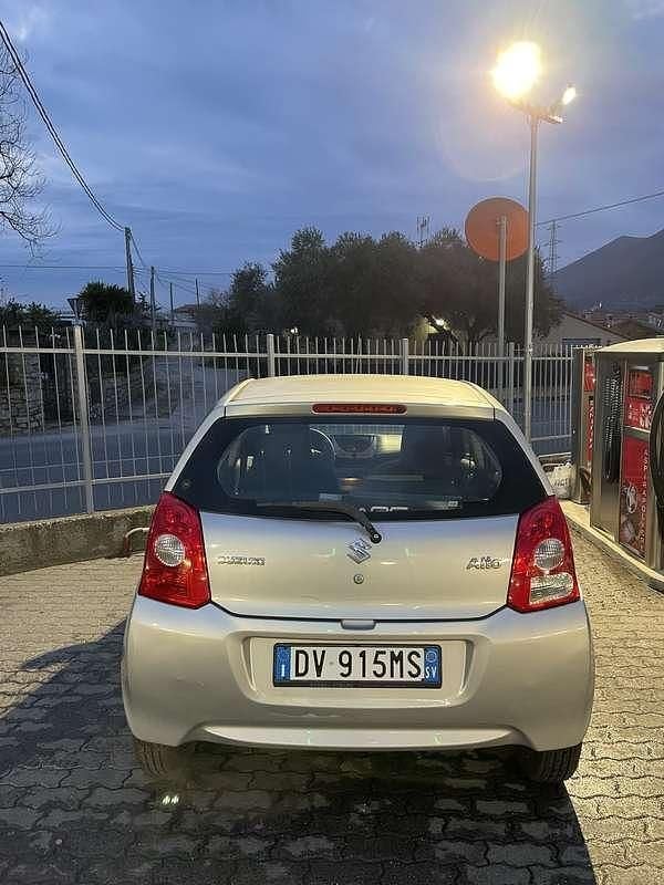 Usata Suzuki Alto 68 CV (50 kW) 2009 Argento Utilitaria