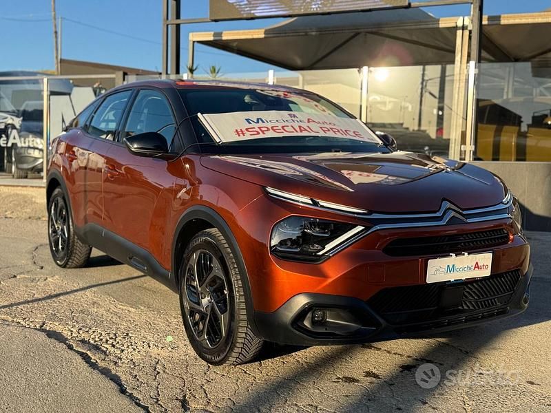 Usata Citroën C4 Shine 131 CV (96 kW) 2022 Arancione Berlina