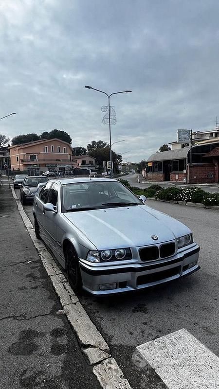Usata BMW 316 Efficient Dynamics 136 CV (100 kW) 1997 Grigio Berlina