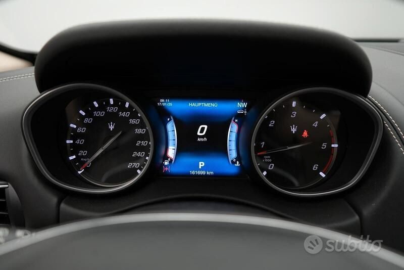 Usata Maserati Levante 275 CV (202 kW) 2017 Grigio SUV