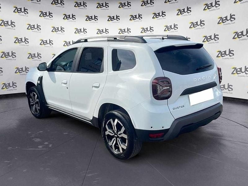 Usata Dacia Duster Journey 101 CV (74 kW) 2023 Bianco SUV
