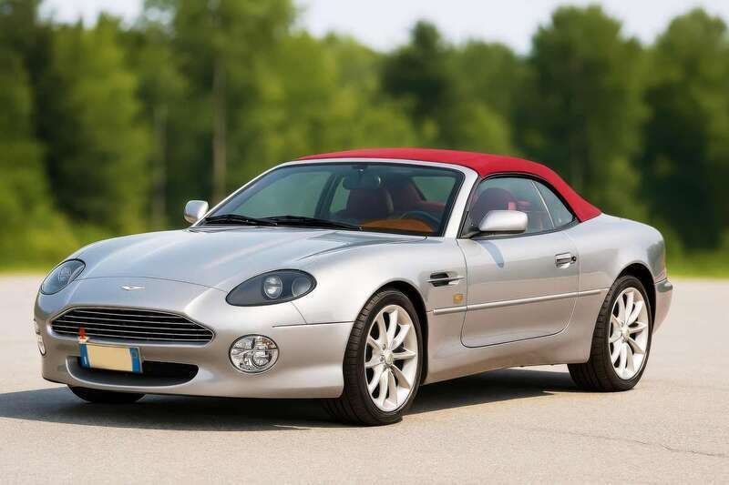 Argento Usata 2000 Aston Martin DB7 Cabrio | 67.000 € - Immagine 1/4