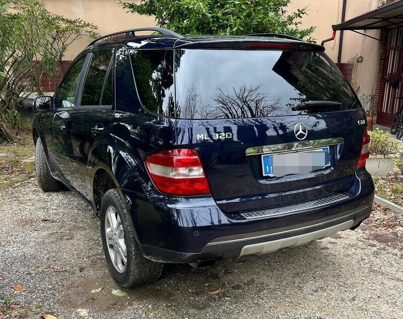 Usata Mercedes ML320 224 CV (164 kW) 2006 SUV