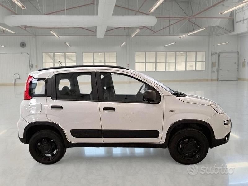 Usata Fiat Panda 4x4 Wild 85 CV (62 kW) 2022 Bianco Utilitaria