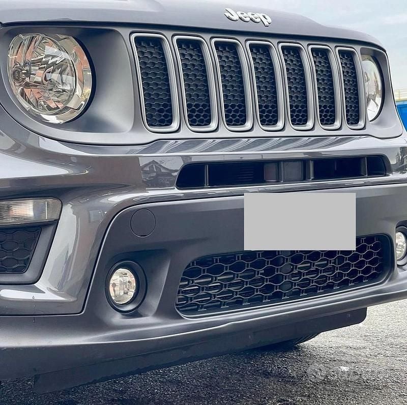 Usata Jeep Renegade Limited 131 CV (96 kW) 2022 Grigio SUV
