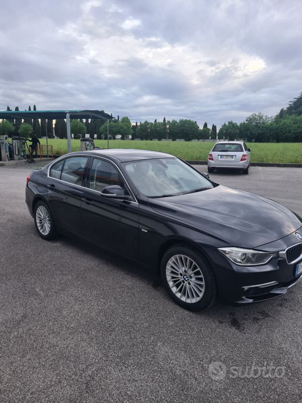 Usata BMW 320 Luxury Line 184 CV (135 kW) 2013 Nero Berlina