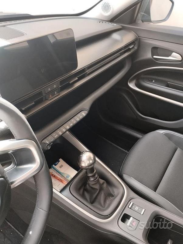 Usata Jeep Avenger 101 CV (74 kW) 2024 Grigio SUV