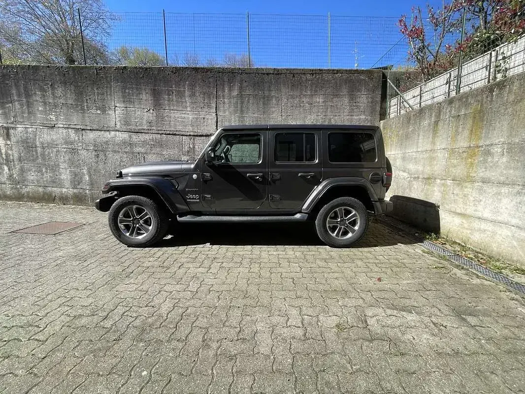 Usata Jeep Wrangler Unlimited Sahara 200 CV (147 kW) 2018 SUV