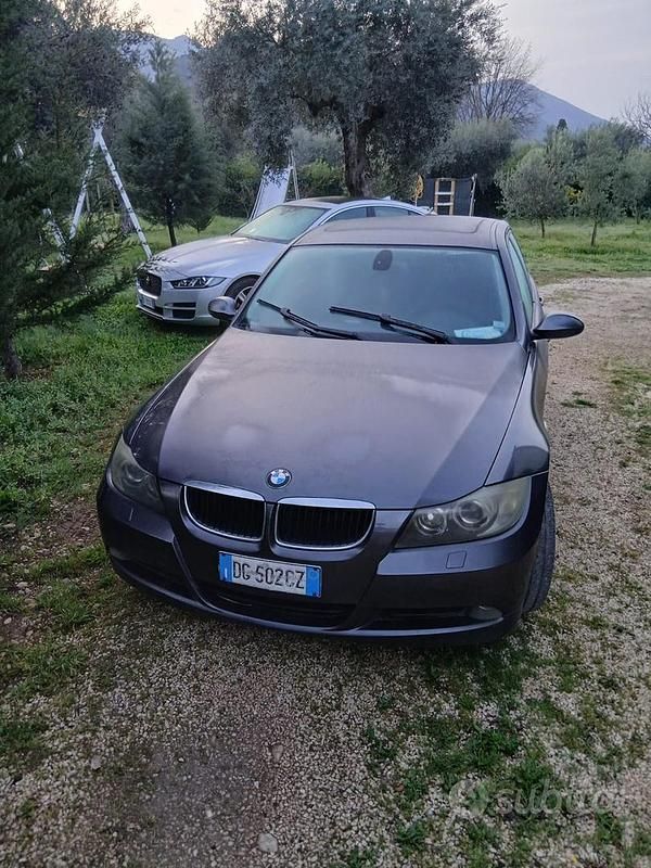 Usata BMW 320 Sport Line 2007 Blu Berlina