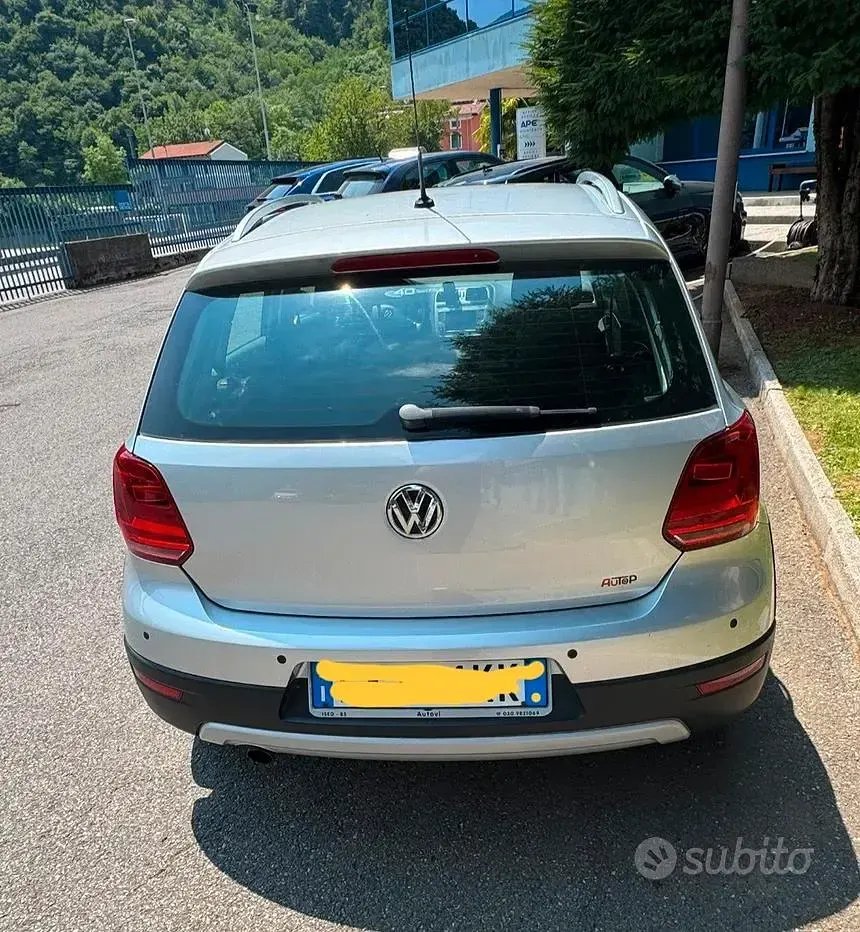 Usata VW Polo Cross 85 CV (62 kW) 2015 Grigio Utilitaria