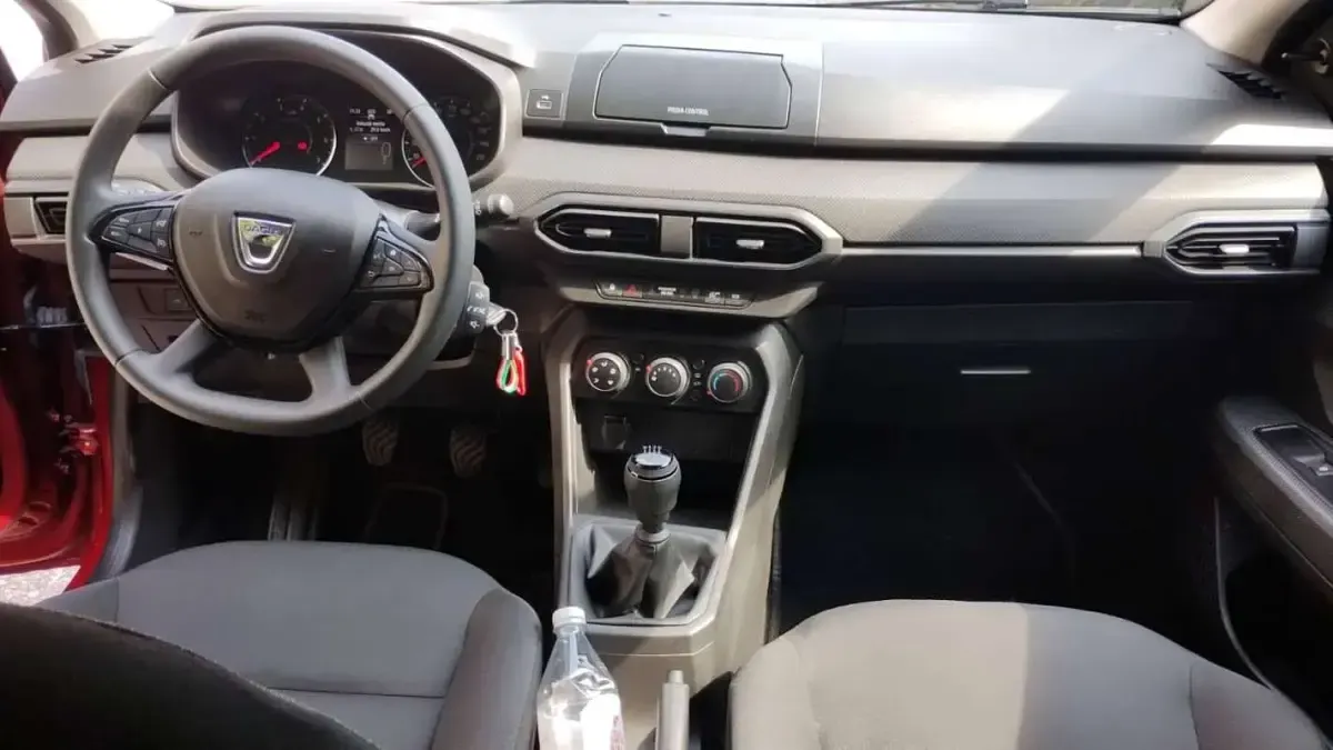 Usata Dacia Sandero 101 CV (74 kW) 2021 Rosso Berlina