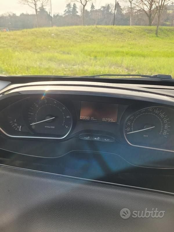 Usata Peugeot 208 2018 Utilitaria