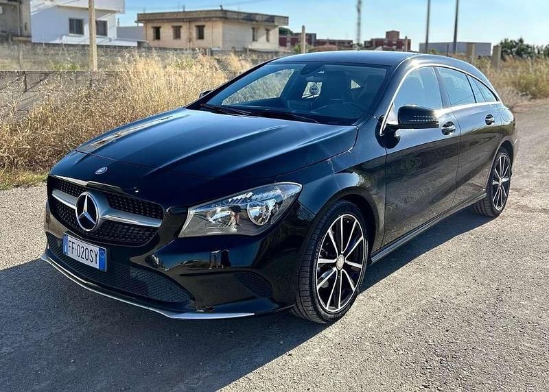 Usata Mercedes CLA200 Shooting Brake Executive 136 CV (100 kW) 2016 Station wagon
