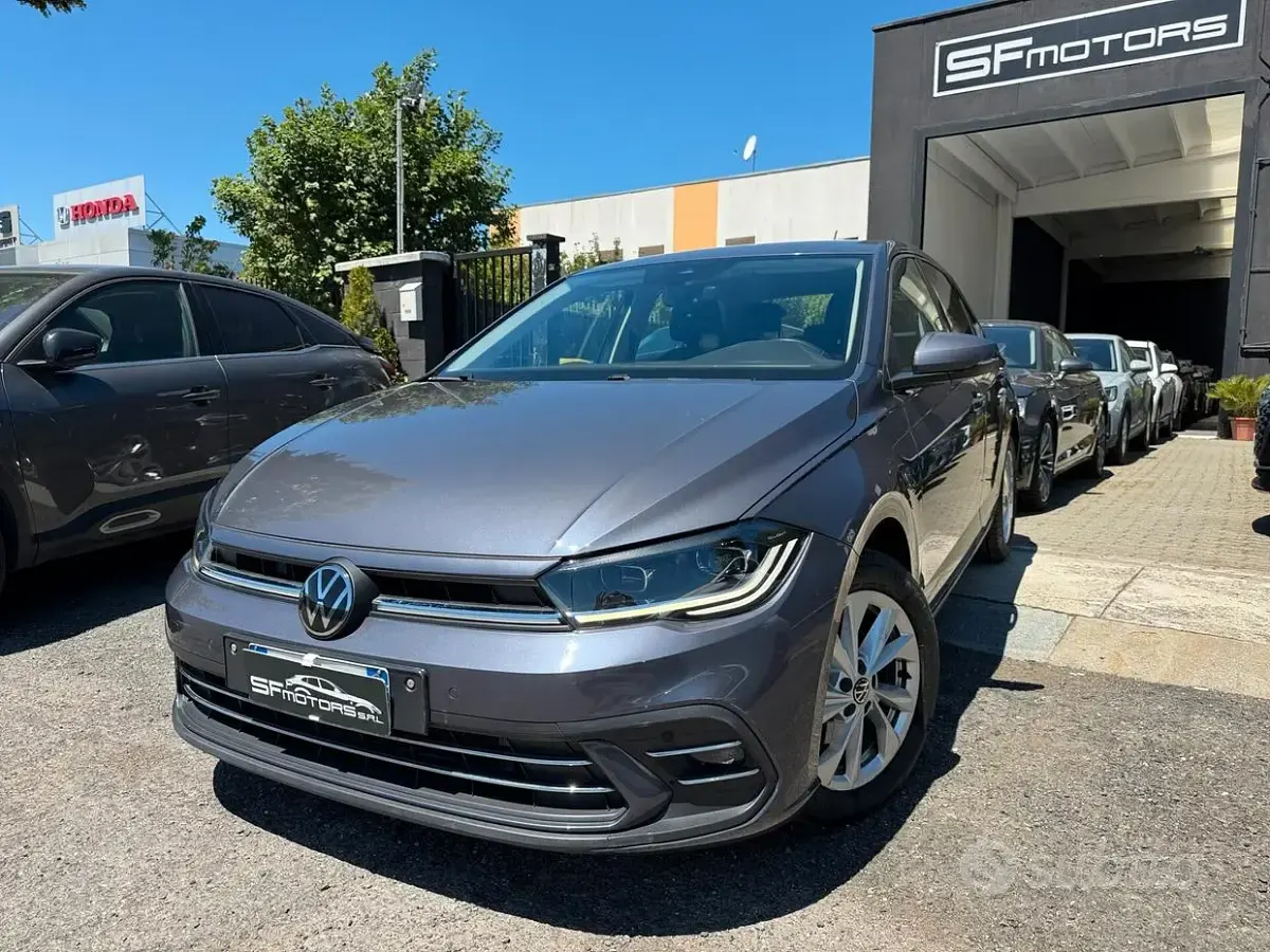 Usata VW Polo Style 110 CV (80 kW) 2022 Grigio Utilitaria