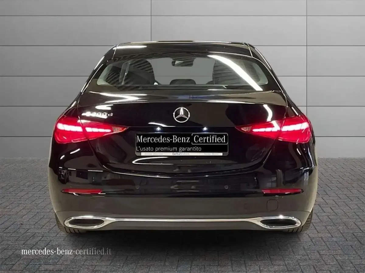 Usata Mercedes C200 Advanced 163 CV (119 kW) 2025 Nero Berlina