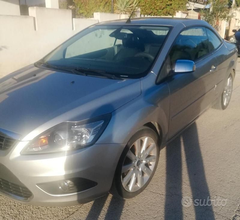 Usata Ford Focus Cabriolet 136 CV (100 kW) 2008 Grigio Cabrio