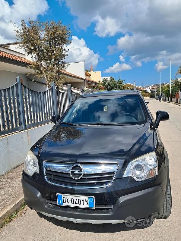 Usata Opel Antara 150 CV (110 kW) 2009 Nero SUV