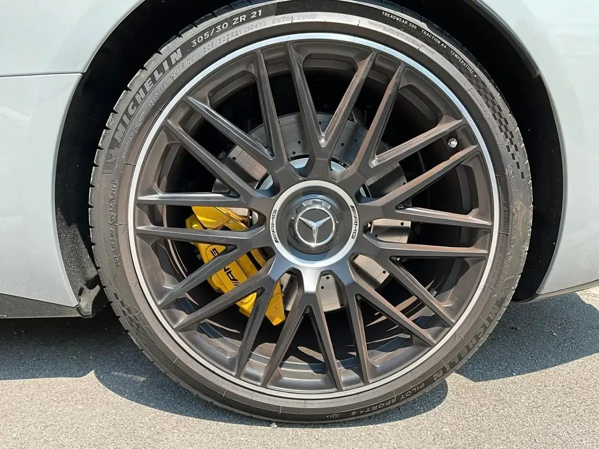 Usata Mercedes SL500 AMG Line Premium Plus 380 CV (279 kW) 2024 Grigio Cabrio