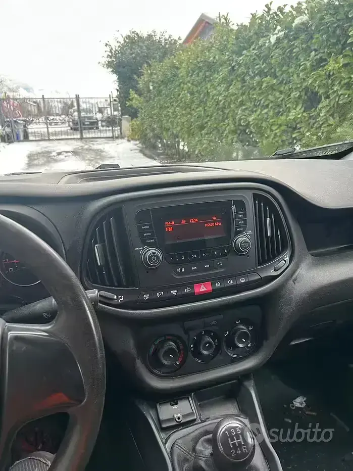 Usata Fiat Doblò 95 CV (69 kW) 2016 Nero Monovolume