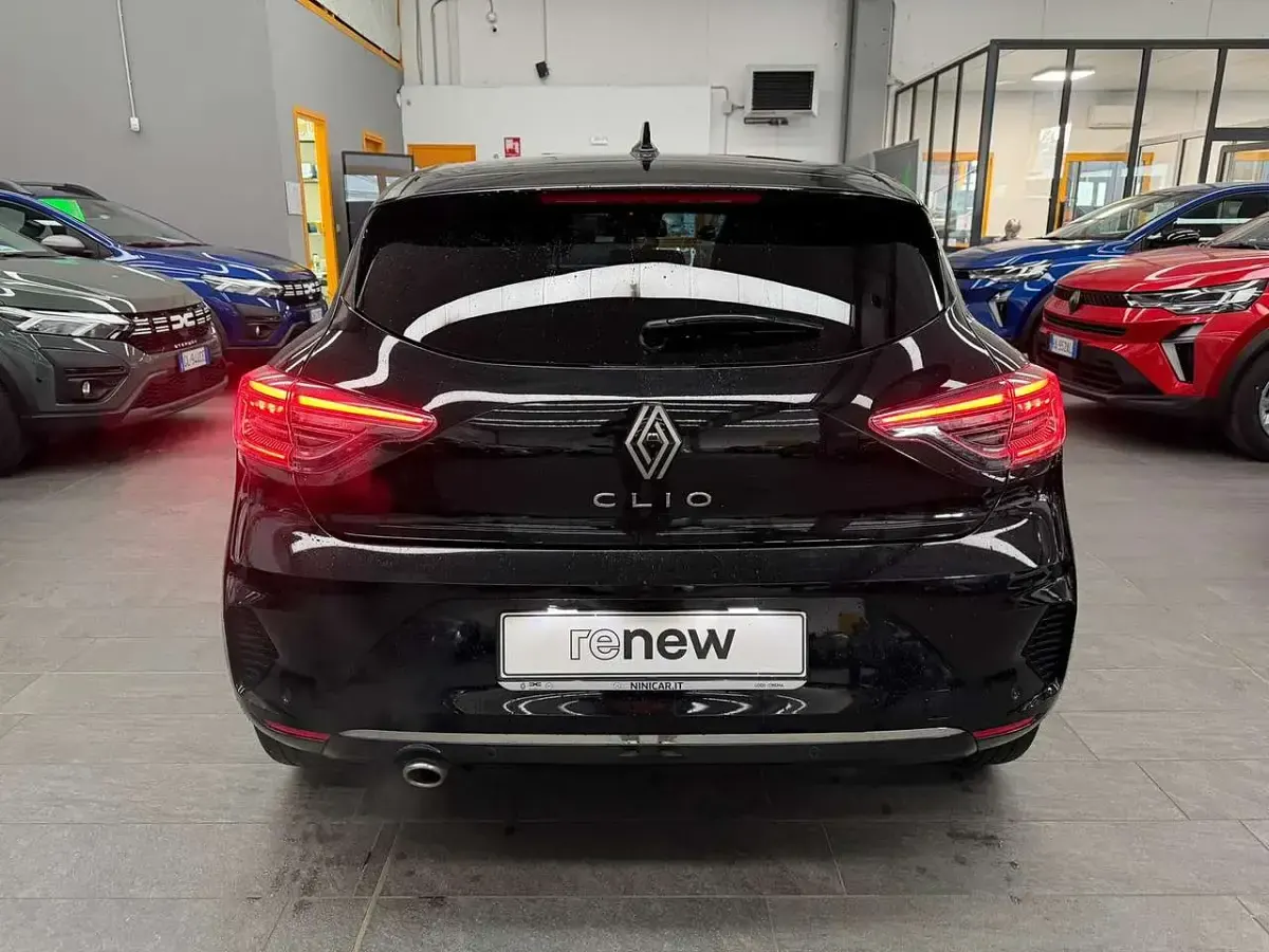 Occasion Renault Clio V Techno 101 ch (74 kW) 2024 Noir Berline
