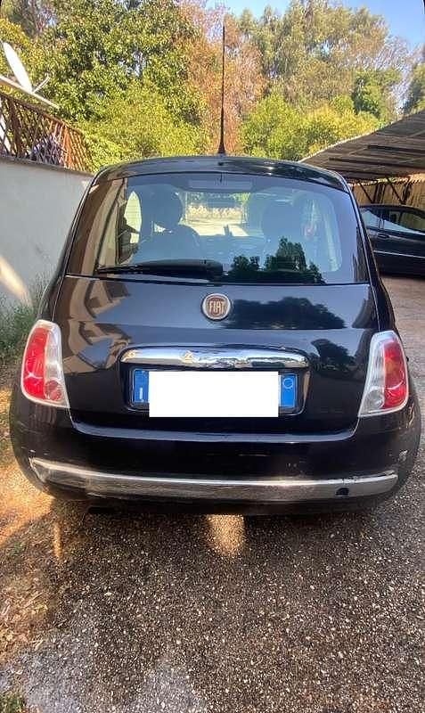 Nero Usata 2011 Fiat 500 Lounge Due volumi | 2700 € (Buon prezzo) - Immagine 1/3