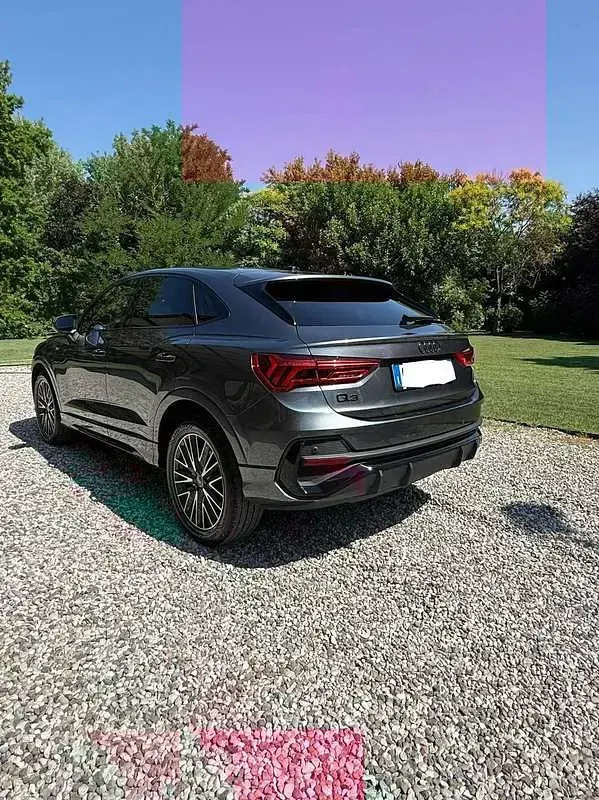 Usata Audi Q3 Sportback S-Line 150 CV (110 kW) 2021 Grigio SUV