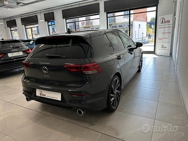 Usata VW Golf GTI 245 CV (180 kW) 2023 Grigio Berlina