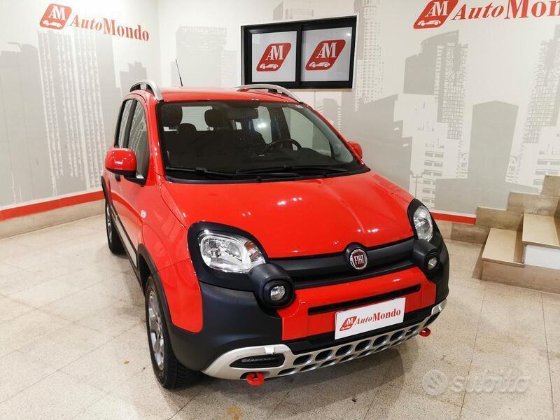 Usato 2019 Fiat Panda Cross 0.9 Benzin 85 CV (15.990 €)