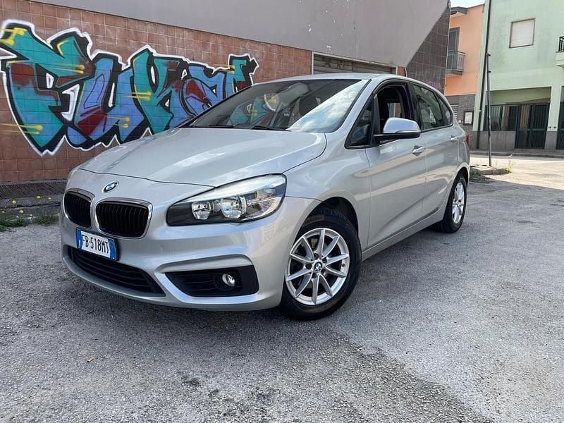 Argento Usata 2015 BMW 216 Active Tourer Monovolume | 5799 € (Super prezzo) - Immagine 1/4