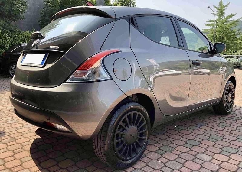 Usata Lancia Ypsilon S 69 CV (50 kW) 2018 Utilitaria