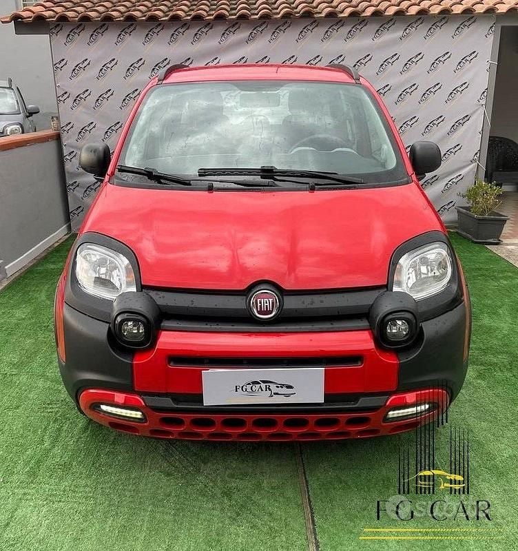 Usata Fiat Panda Cross Cross 69 CV (50 kW) 2018 Rosso Utilitaria