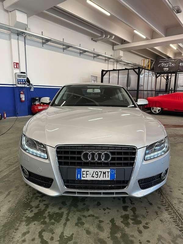 Usata Audi A5 Design 160 CV (117 kW) 2011 Grigio Coupé