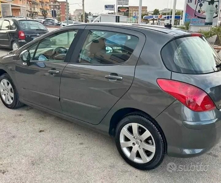 Usata Peugeot 308 115 CV (84 kW) 2009 Grigio Berlina